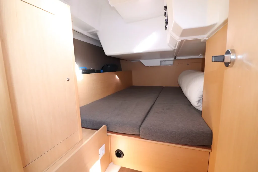 Till salu: Beneteau Oceanis 38 – bild 6