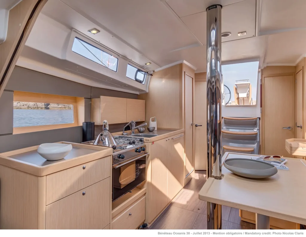 Till salu: Beneteau Oceanis 38 – bild 10