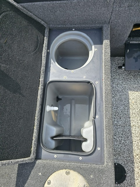 Till salu: Tracker Targa V18 i exelent skick – bild 8