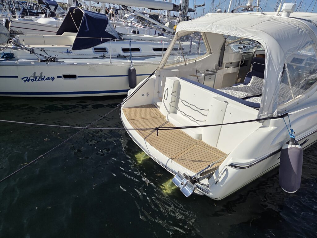 Till salu: Windy 32 Scirocco – 325 tim • 2 ägare • Dubbla KAD300 – bild 7