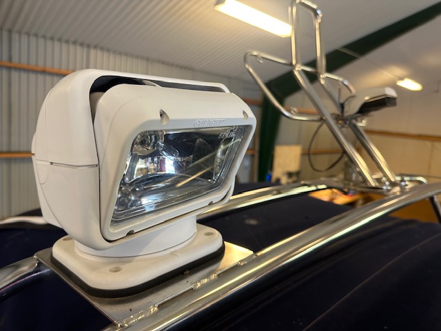 Till salu: Vi har nöjet att presentera en riktig fin Aquador 23 WA -2009  OBS! DIESEL med 104 timmars gångtid. – bild 90
