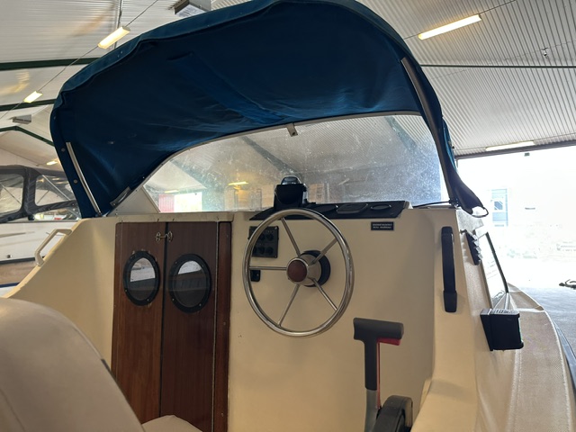Till salu: Uttern 460 med Yamaha 40 hk – komplett med bromsad trailer – bild 5
