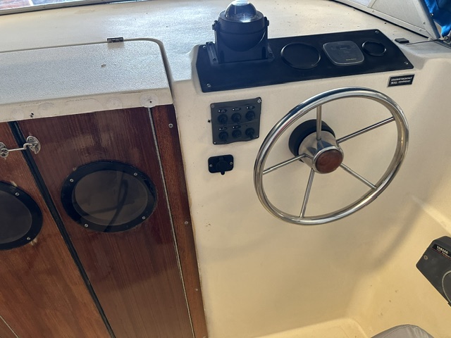 Till salu: Uttern 460 med Yamaha 40 hk – komplett med bromsad trailer – bild 11