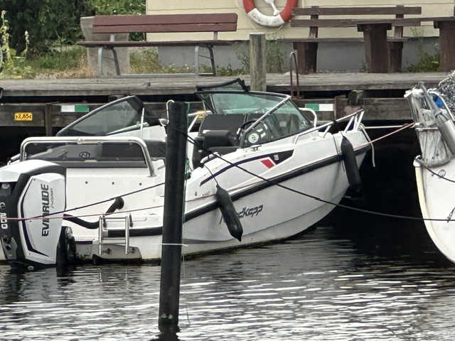 Till salu: Nordkapp Avant 705 Highline – Evinrude 200 H.O. | Endast 138,4 timmar | Trailer ingår – bild 7
