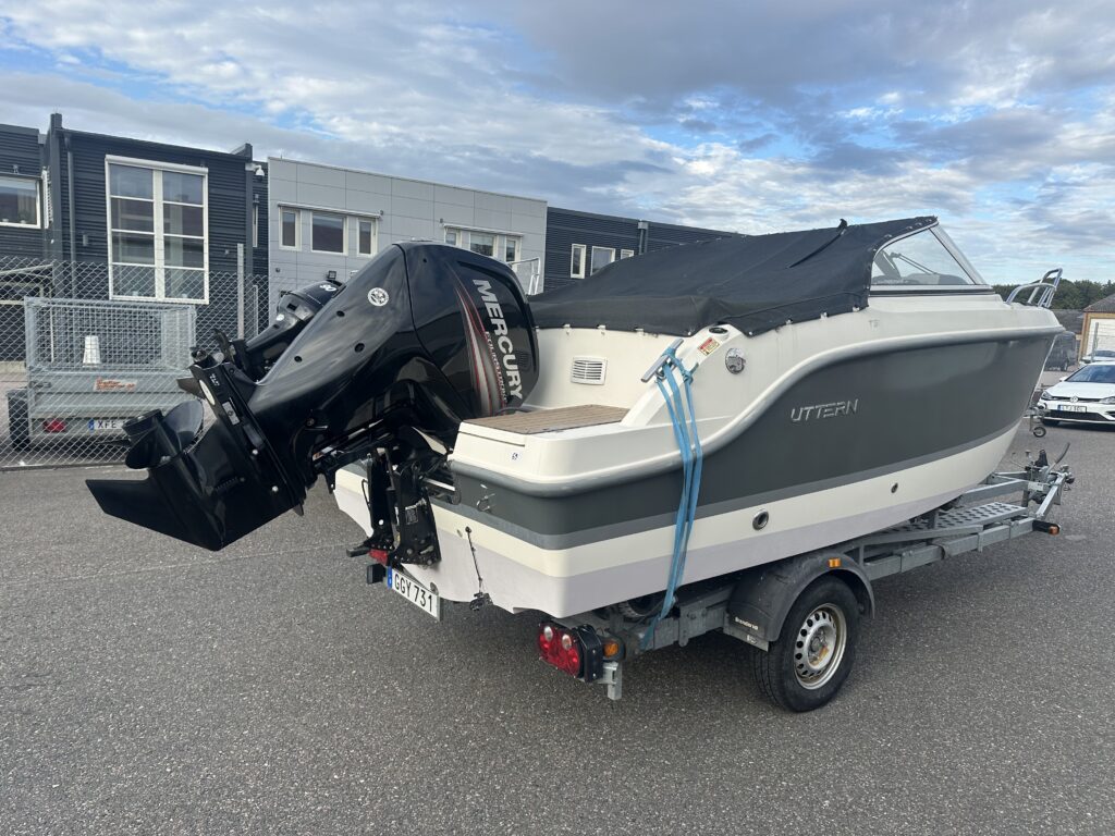 Till salu: UTTERN T51 2017 – MERCURY F100 • 135 TIMMAR • EN ÄGARE • BRENDERUP 80-TRAILER – bild 141