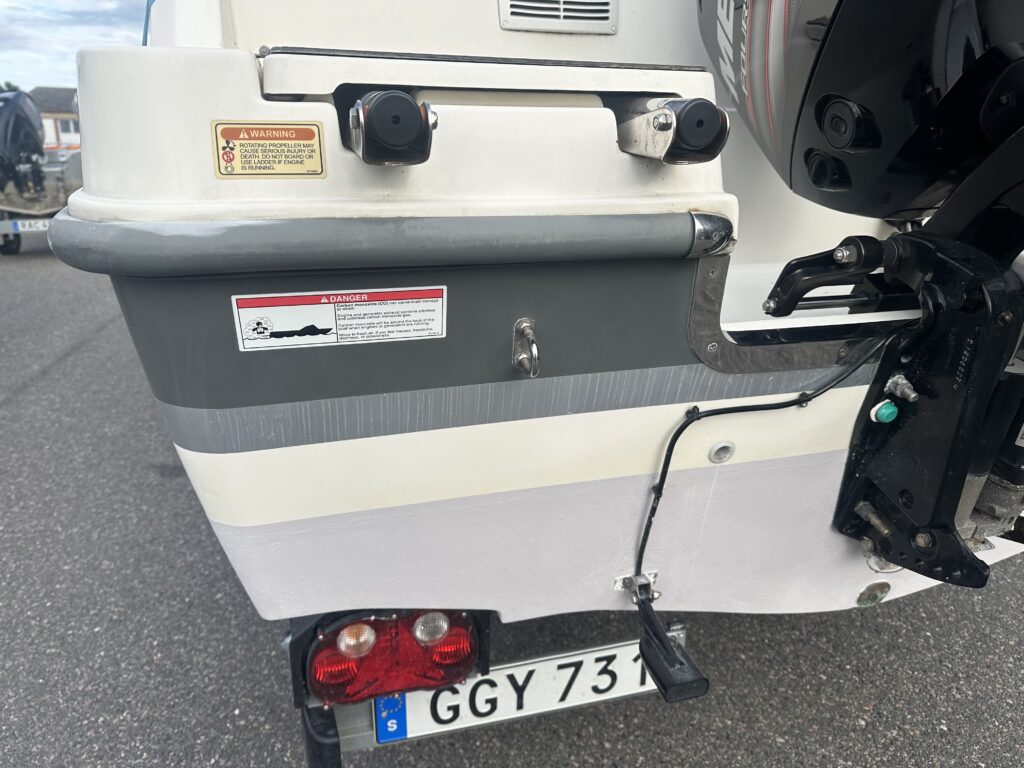 Till salu: UTTERN T51 2017 – MERCURY F100 • 135 TIMMAR • EN ÄGARE • BRENDERUP 80-TRAILER – bild 37