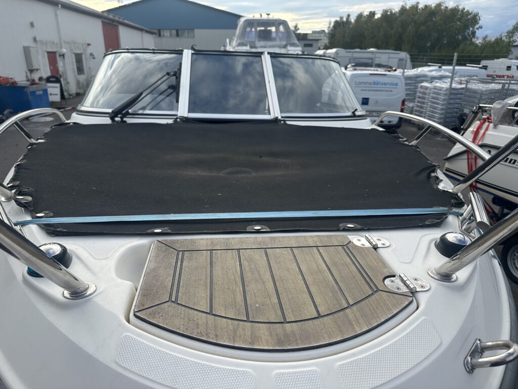 Till salu: UTTERN T51 2017 – MERCURY F100 • 135 TIMMAR • EN ÄGARE • BRENDERUP 80-TRAILER – bild 108