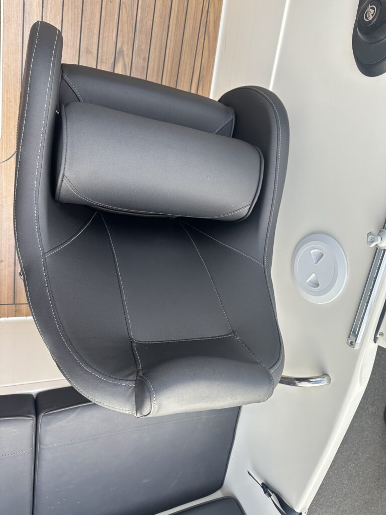 Till salu: UTTERN T51 2017 – MERCURY F100 • 135 TIMMAR • EN ÄGARE • BRENDERUP 80-TRAILER – bild 14