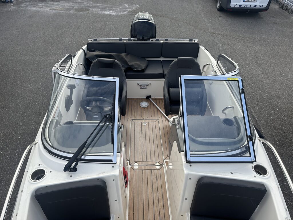 Till salu: UTTERN T51 2017 – MERCURY F100 • 135 TIMMAR • EN ÄGARE • BRENDERUP 80-TRAILER – bild 30