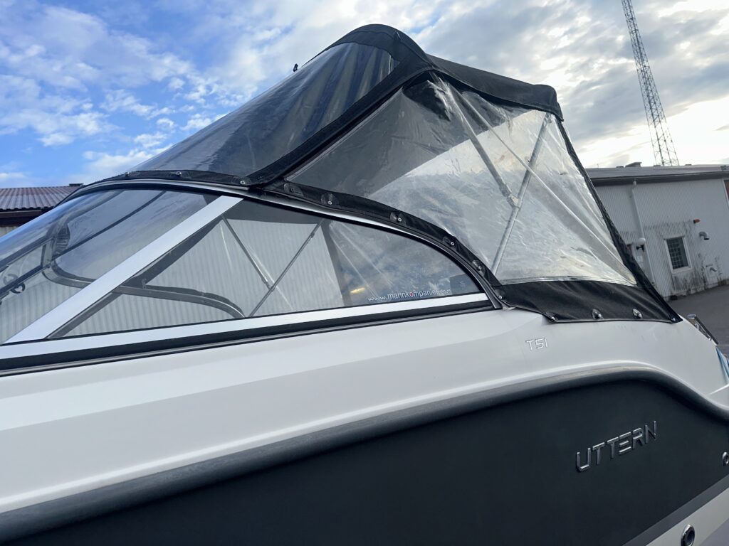 Till salu: UTTERN T51 2017 – MERCURY F100 • 135 TIMMAR • EN ÄGARE • BRENDERUP 80-TRAILER – bild 57